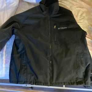 Columbia Jacket. All Black. Large